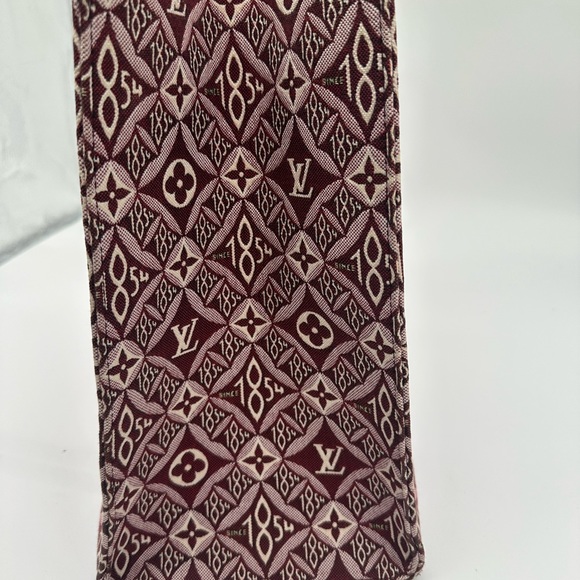 Louis Vuitton On the Go GM Since 1854 EUC - Picture 14 of 15